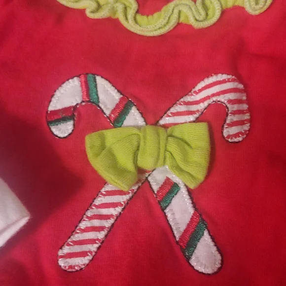 Christmas Top - Picture 2 of 3